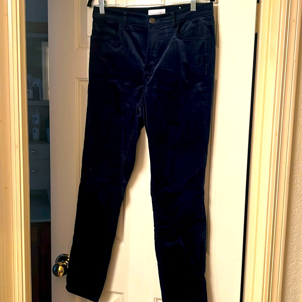 Very dark navy blue velvet loft skin pants some stretch